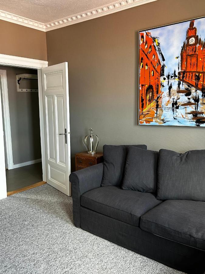Appartamento Traumhafter Altbaucharme In Zentraler Lage Kiel Esterno foto