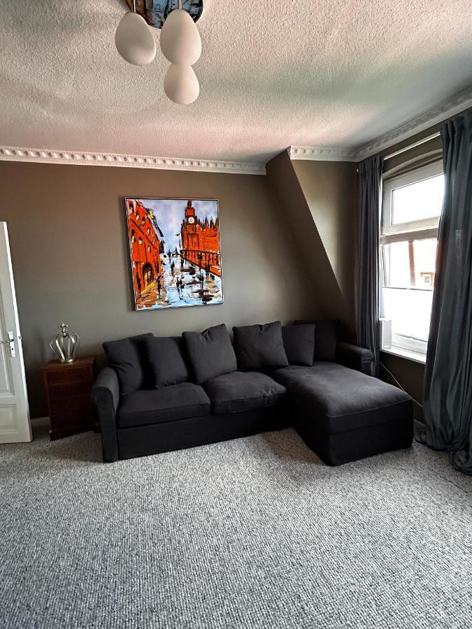 Appartamento Traumhafter Altbaucharme In Zentraler Lage Kiel Esterno foto